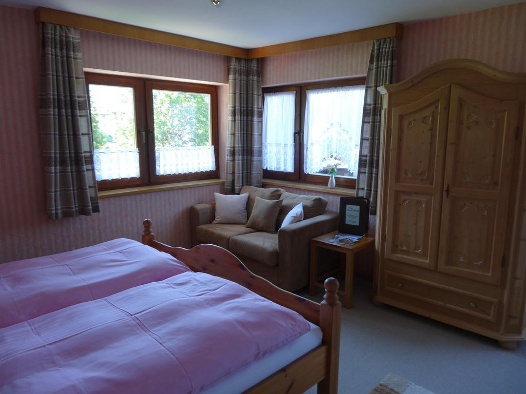 Haus Karl'S Ruh Bed & Breakfast Ehrwald Cameră foto